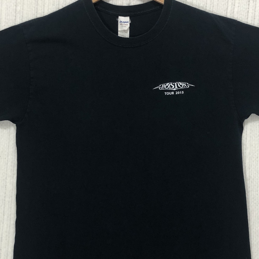 Boston Tour 2015 Mens Black Short Sleeve Graphic Band T-Shirt Large Gildan
